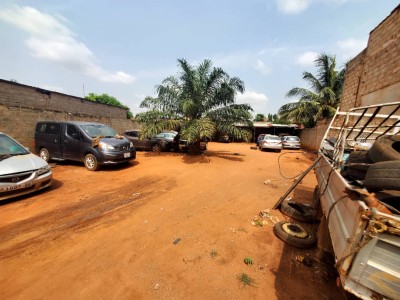 1 lot avec titre foncier à 350m du goudron