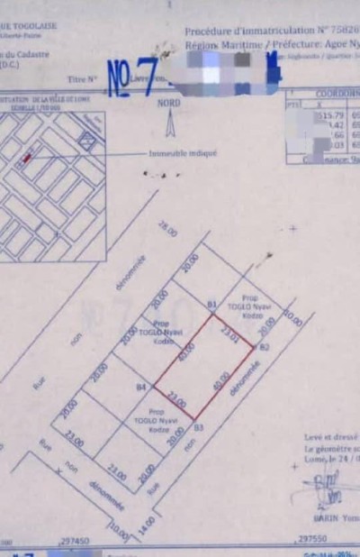 1 lot et démi avec titre foncier à 350m du goudron