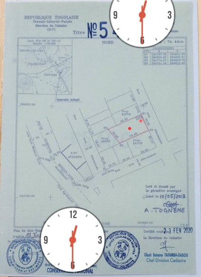 1 lot 1/4 cloturé avec titre foncier  à 200m de la grande voie