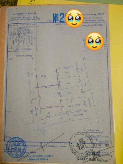 2 lots et démi collés cloturés avec titre foncier à 200m goudron