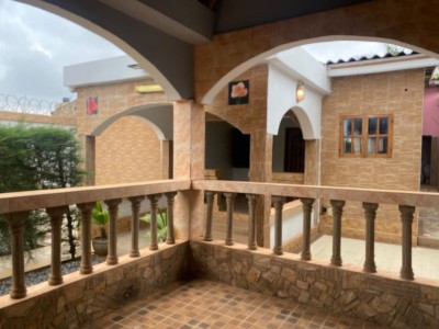 villa 2 chambres sur démi lot avec plan visé