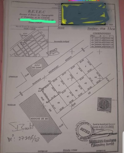 1 lot avec tampon otr au bord du goudron et proche  marché