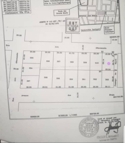 1 lot cloturé avec plan visé  à 30m des pavés