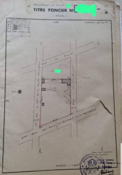 6 lots collés cloturés avec titre foncier non loin de la frontière
