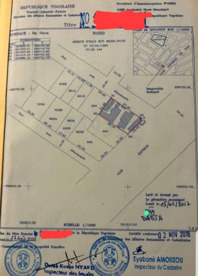 1 lot 1/4 cloturé avec titre foncier au bord du goudron