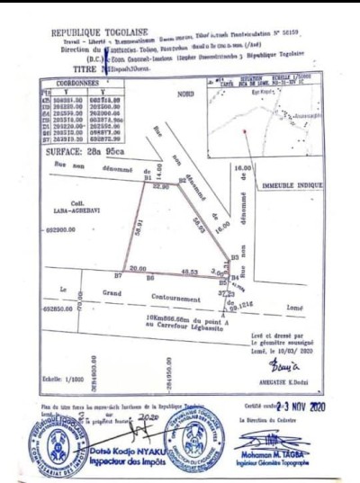 5 lots collés avec titre foncier au bord du goudron