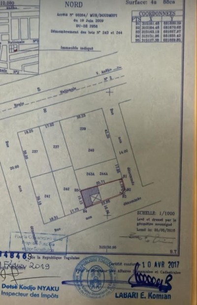 3/4 de lot avec titre foncier à 80m du goudron coté plage