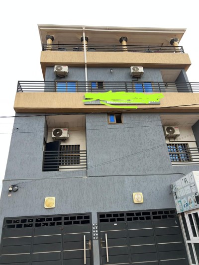villa 6 appartements sur démi lot avec titre foncier en cours