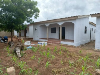 villa 3 chambres sur démi lot avec titre foncier global