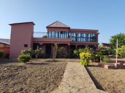 villa duplex 4 chambres sur 2 lots avec titre foncier