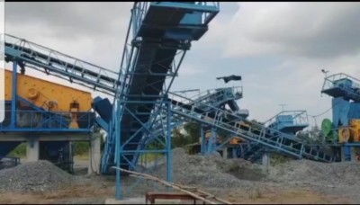 15 hectares de carrière de  concassage avec titre foncier