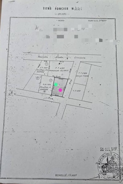1 lot avec titre foncier à 20m du goudron