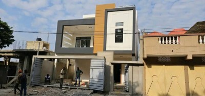 villa duplex 4 chambres sur démi lot avec titre foncier +piscine