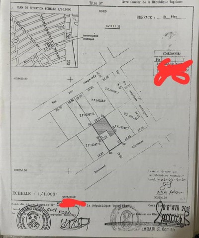 1 lot  avec titre foncier au bord du boulevard du 13 janvier