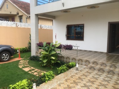 villa duplex 4 chambres sur démi lot avec titre foncier