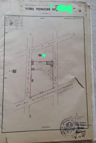 6 lots collés cloturés avec titre foncier à 200m de la frontière