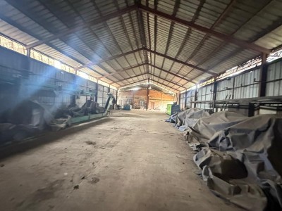 10 lots collés cloturés avec titre foncier dans la zone portuaire
