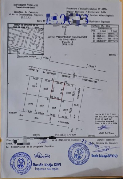1 lot avec titre foncier derrière ucao