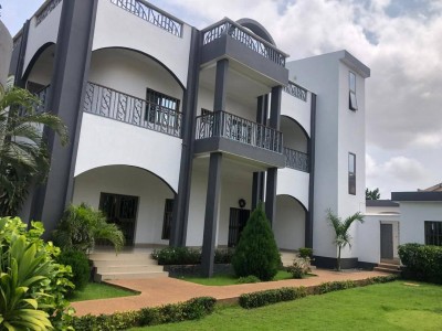 sublime villa duplex 5 chambres sur 1 lot 1/4 avec titre foncier