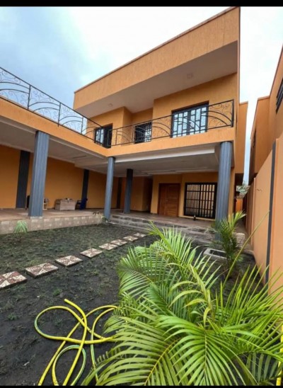 villas duplex 5 chambres sur démi lot avec titre foncier