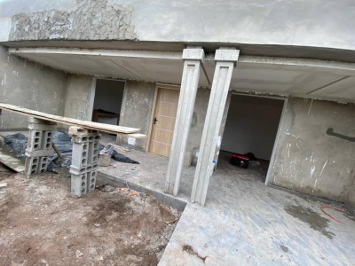 villa 3 chambres sur 1/4 de lot avec 3 tampons à 300m du goudron