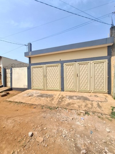 villa dallée 3 chambres sur démi lot avec titre foncier