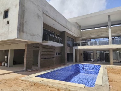 splendide villa 5  chambres sur 1 lot et démi avec titre foncier