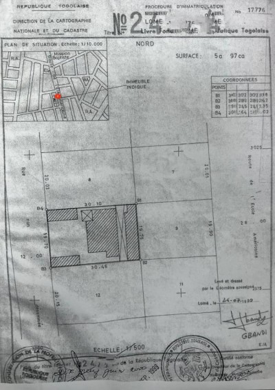 1 lot avec titre foncier à 100m du goudron
