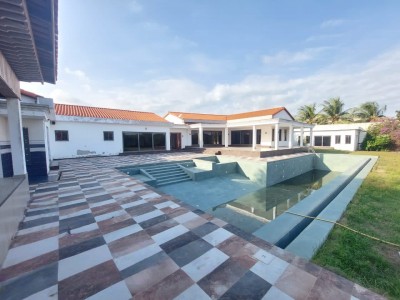 sublime villa 3 chambres sur 5 lots avec titre foncier et piscine