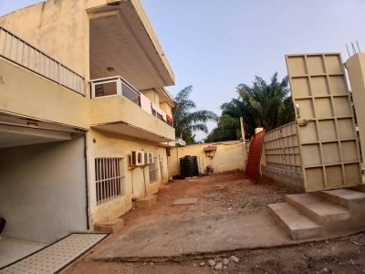 hotel de 16 chambres sur 1 lot avec titre foncier en cours