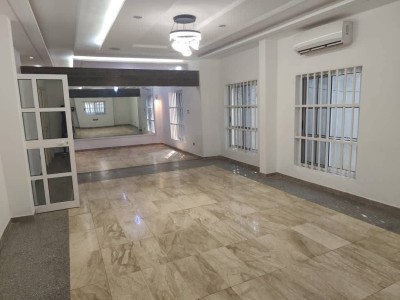 belle villa 6 chambres sur 1 lot avec titre foncier