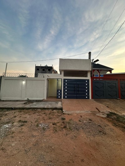 villa dallée 3 chambres sur démi lot avec titre foncier en cours