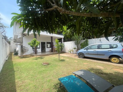 villa duplex 3 chambres sur démi lot avec titre foncier en cours