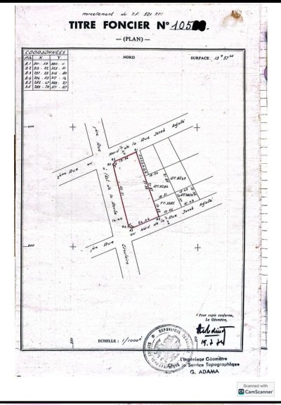 1 lot avec titre foncier  à 250m du goudron
