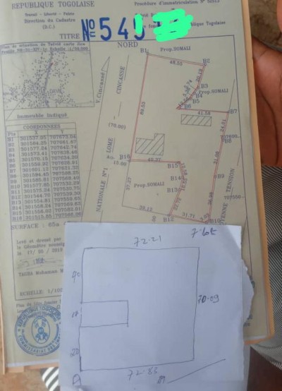 14 lots collés avec titre foncier au bord du goudron