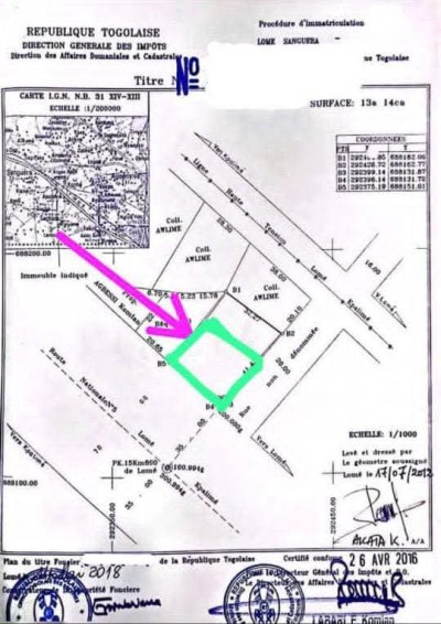 1 lot 1/4 avec titre foncier au bord du goudron
