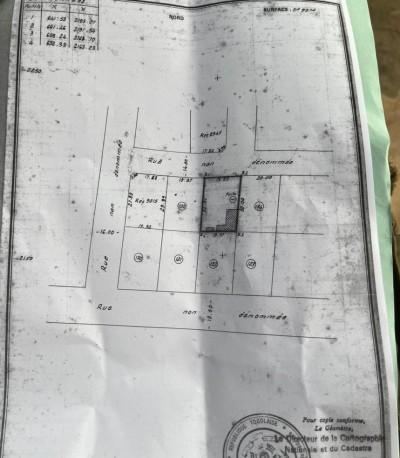 1 lot avec titre foncier à 300m des pavés