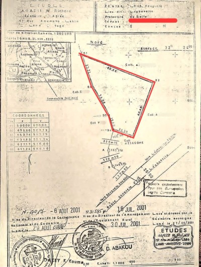 5 lots 3/4 collés avec titre foncier à 400m du goudron