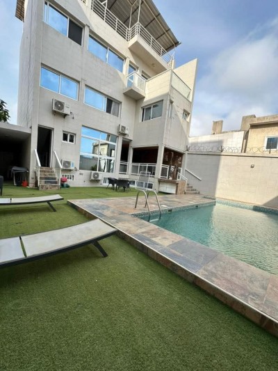 belle villa triplex 4 chambres sur1/4 de lot avec titre global