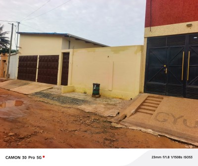 villa 3 chambres sur démi lot avec titre foncier
