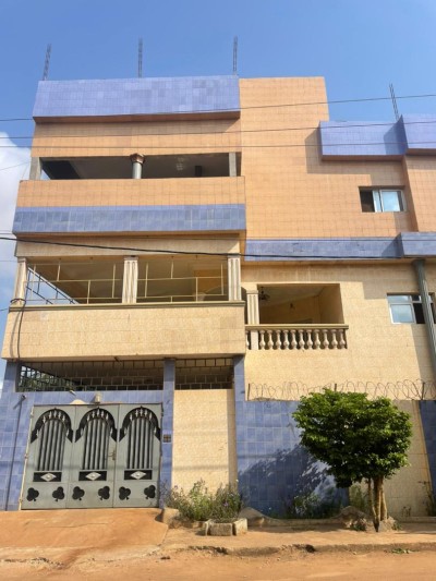 villa duplex 9 chambres sur démi lot avec titre foncier