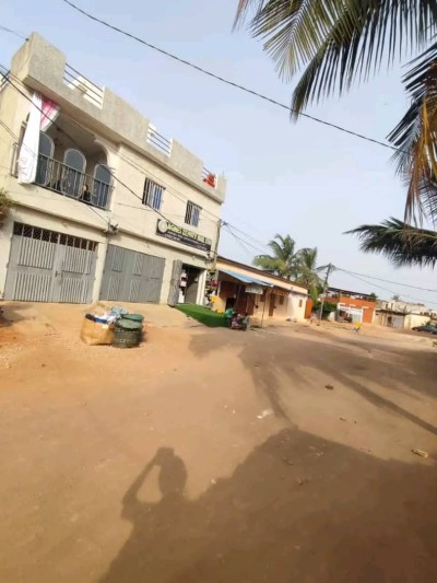 villa duplex de location 3 appartements de 2 chambres