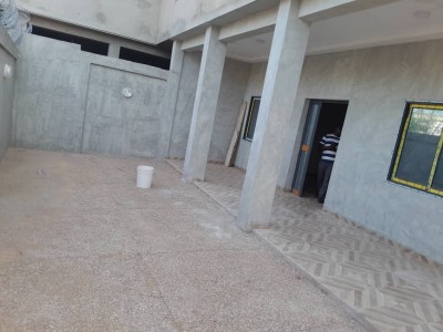 villa 7 chambres sur démi lot avec titre foncier