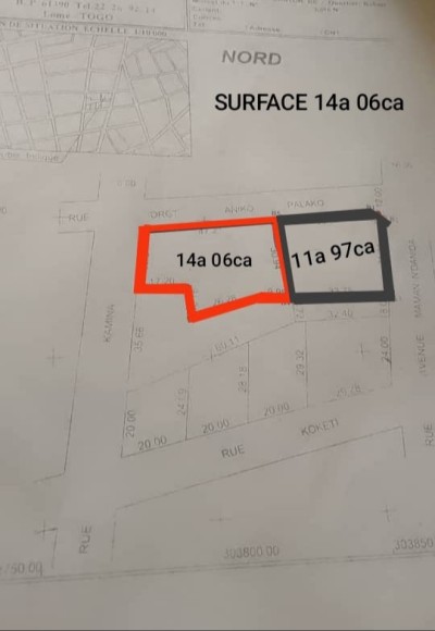 2 lots et démi collés cloturés avec titre foncier à assigamé