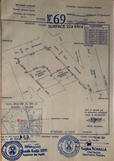 3 lots 3/4 collés avec titre foncier à 550m du goudron