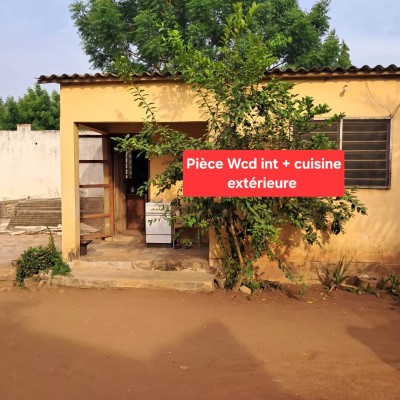 démi lot cloturé avec 3 tampons + 2X pièce