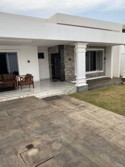 belle villa meublée 3 chambres dans la cito aéroport