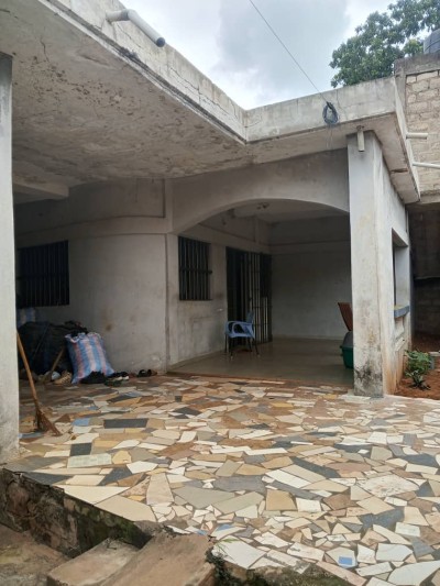 villa dallée 3 chambres avec otr sur démi lot à rénover
