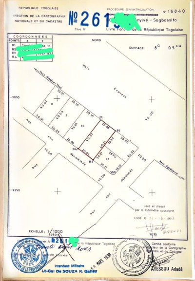 1 lot 1/4 cloturé avec titre foncier au bord du goudron