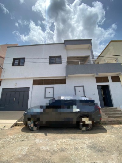 villa 4 chambres sur 1/4 de lot avec titre foncier